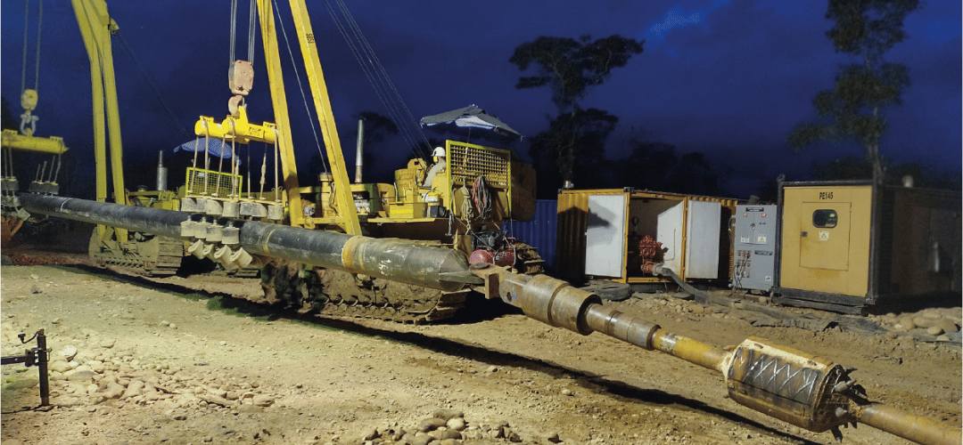 Horizontal directional drilling machine performing an underground crossing