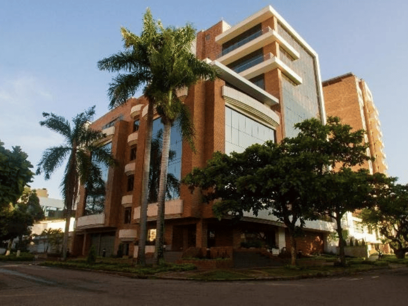 Fachada del edificio de una de las sedes de Ismocol